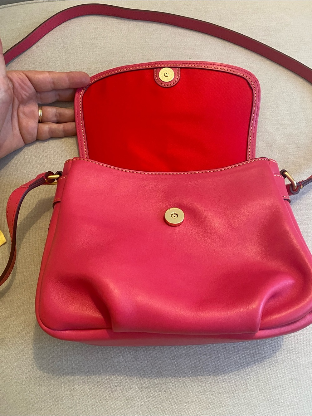 Dooney & Bourke Florentine Leather Flap Crossbody Fuchsia in pristine condition - Picture 6 of 16